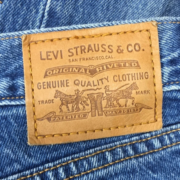 Levis Wedgie Fit High Rise Ankle Jeans Distressed - Picture 8 of 16